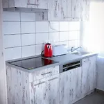 Apartament Liliana Es Csonakhaz *