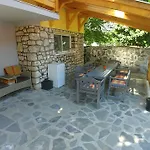 Apartament Liliana Es Csonakhaz