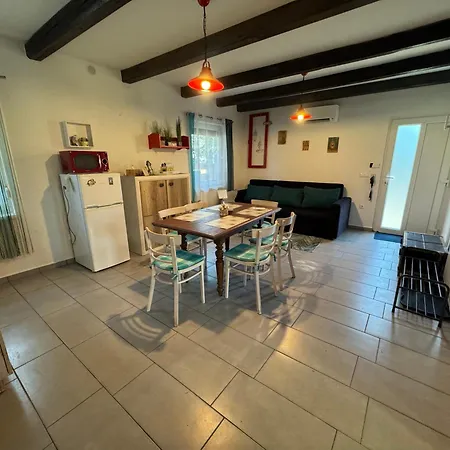 Liliana Es Csonakhaz Apartament *